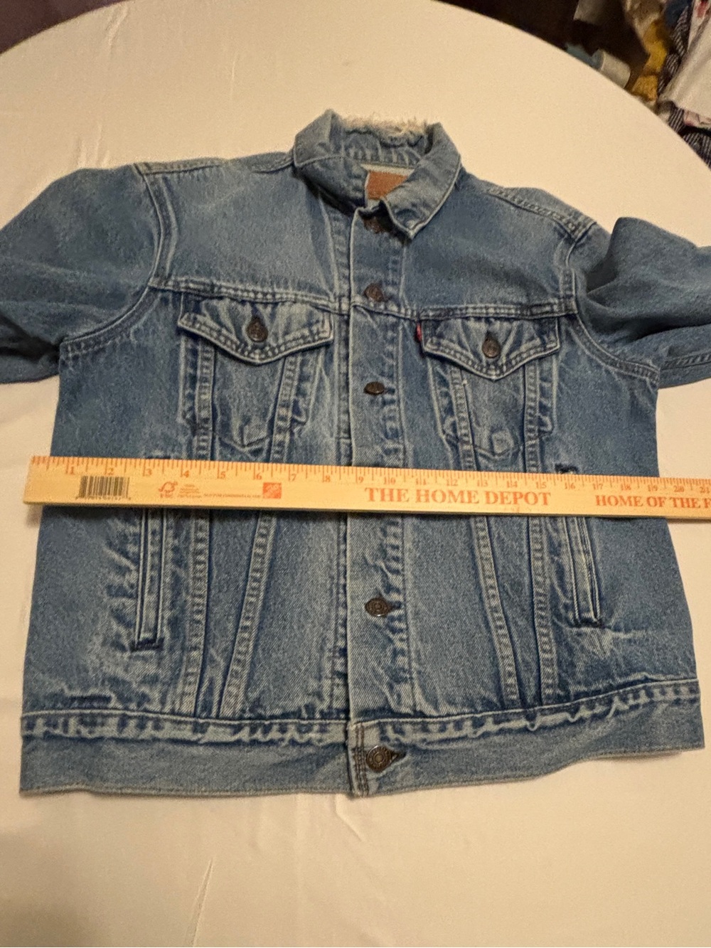 Levi's Denim Cropped Jacket with Pink Painted Stars Size 42 - Picture 14 of 15